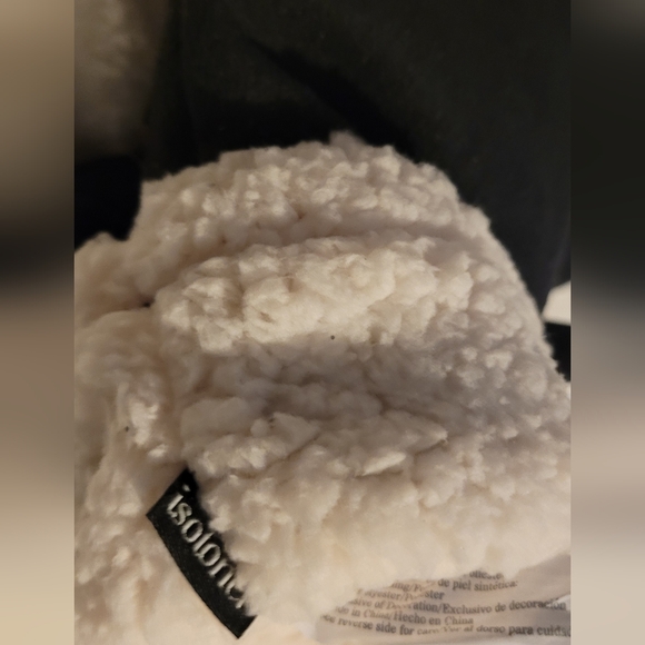 Isotoner Black Mittens, White X Stitching And Fleece Lining, S/M, SmartDri - Picture 9 of 9